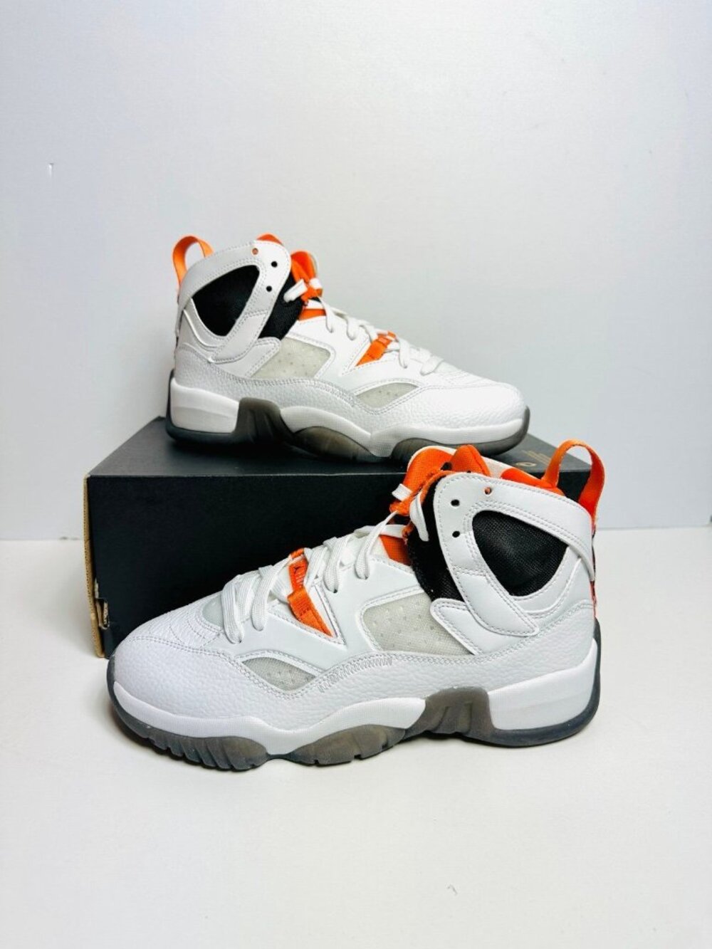 5.5Y | FITS WOMENS 7 JUMPMAN TWO TREY GS MULTICOLOR DQ8431 108